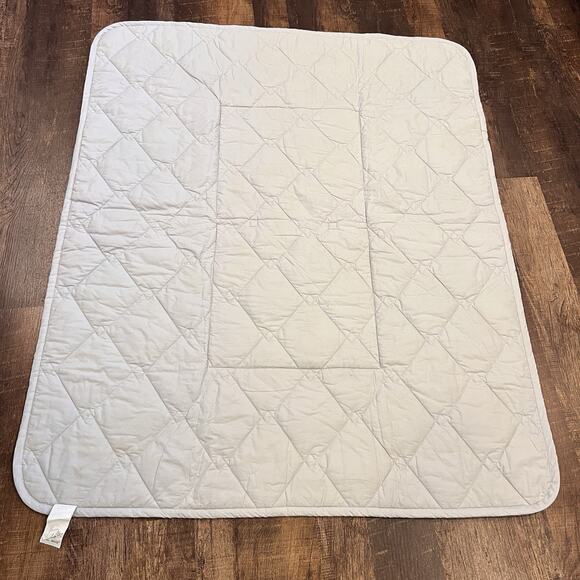 NIKKEN Travel Comforter Blanket Pad Pillow Portable Zip With Handle 57" X 49" - Picture 4 of 7